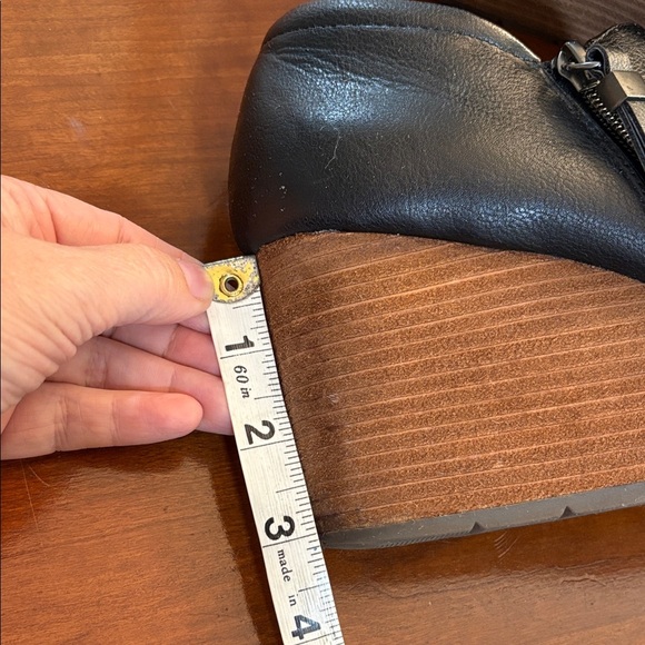 Dr. Scholl's Black and Brown Wedge Booties Size 9M - Picture 7 of 7